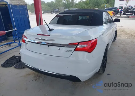 2011 Chrysler 200 Touring из США, поврежденный, VIN 1C3BC2EB4BN589344